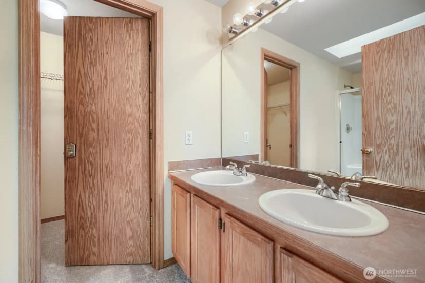 Property photo for 17809 112th Avenue Se, Renton photo 15