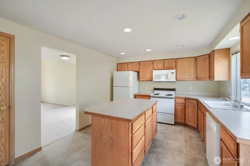 Property photo for 17809 112th Avenue Se, Renton photo 9