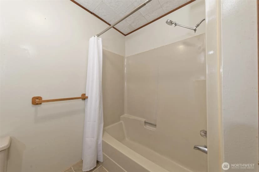 Property photo for 910 E St Andrews Drive, Shelton photo 17