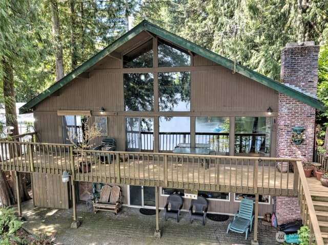 Property photo for 910 E St Andrews Drive, Shelton