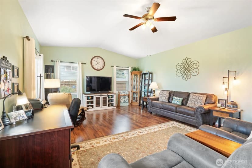 Property photo for 101 S 16th Street, Elma photo 13