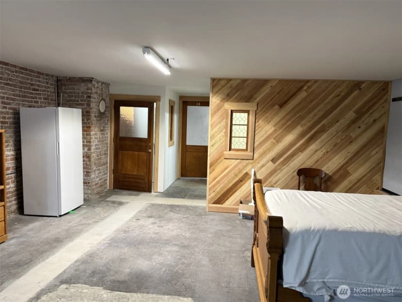 Property photo for 358 E Main Street, Dayton photo 17
