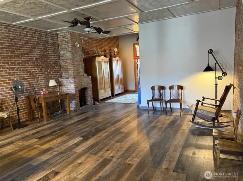 Property photo for 358 E Main Street, Dayton photo 12