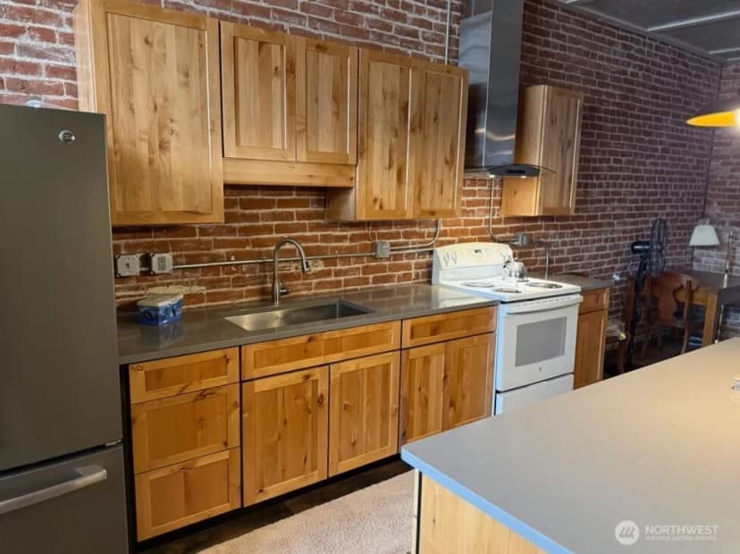 Property photo for 358 E Main Street, Dayton photo 10