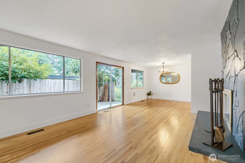 Property photo for 11502 93rd Avenue Sw, Lakewood photo 6