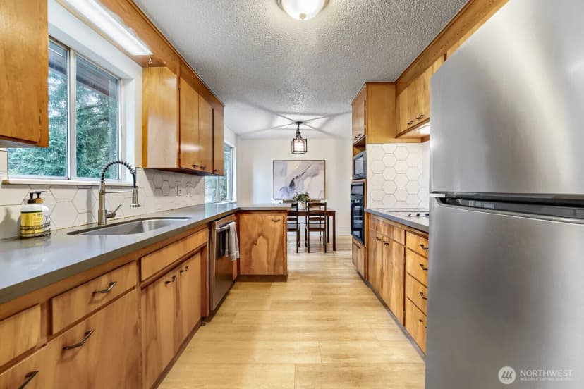 Property photo for 11502 93rd Avenue Sw, Lakewood photo 10