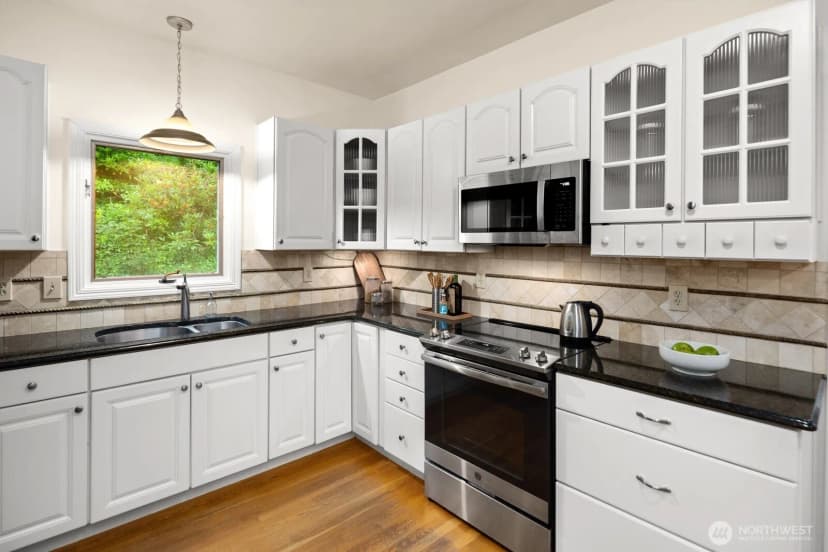 Property photo for 4425 Sw 308th Street, Federal Way photo 10