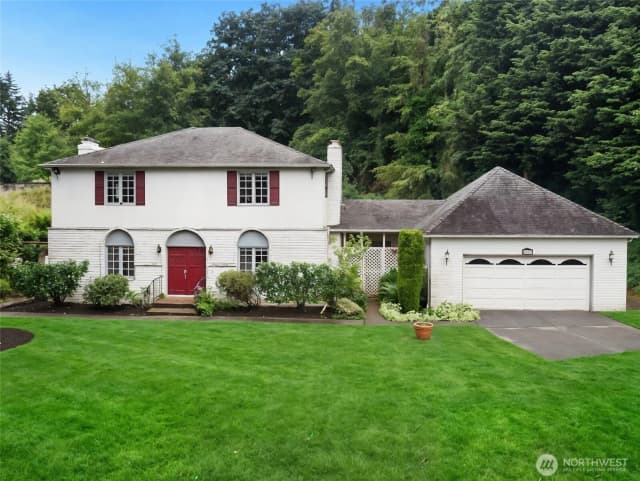 Property photo for 4425 Sw 308th Street, Federal Way photo 2