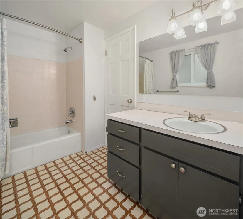 Property photo for 4301 72nd Avenue W, University Place photo 16