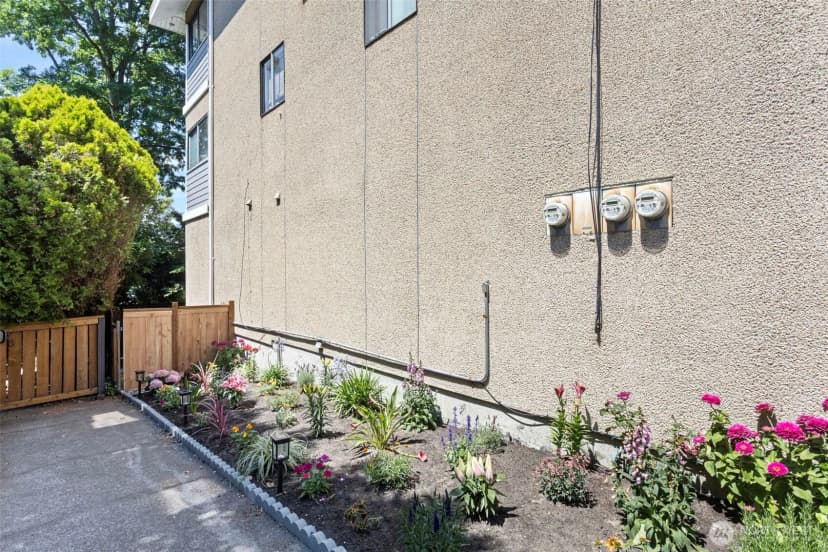 Property photo for 6013 4th Avenue Nw, Seattle photo 18