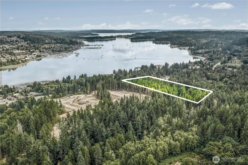 Property photo for 19301 Viking Avenue Nw, Poulsbo
