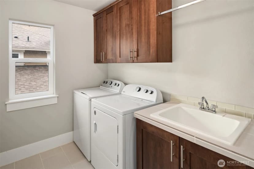 Property photo for 6509 Se 6th Street, Renton photo 30