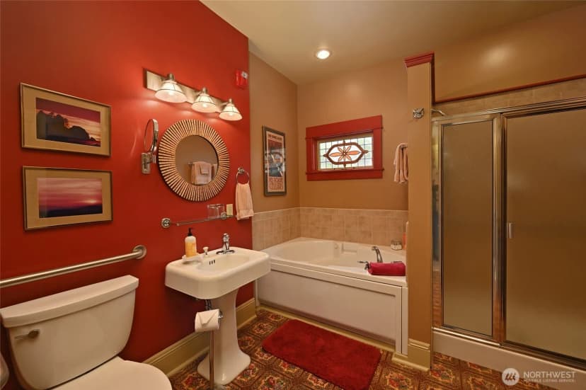 Property photo for 10425 E Riverside Drive, Bothell photo 30