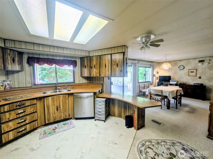 Property photo for 201 Union Avenue Se #160, Renton photo 10