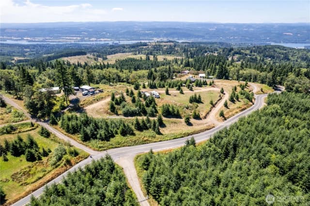 Property photo for 2497 China Garden Road, Kalama
