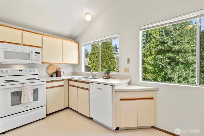 Property photo for 25312 45th Avenue S, Kent photo 12