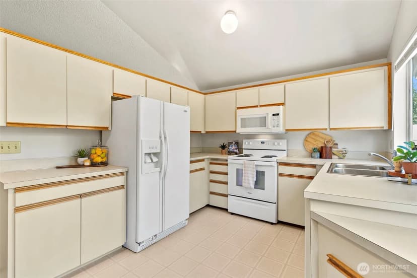 Property photo for 25312 45th Avenue S, Kent photo 13