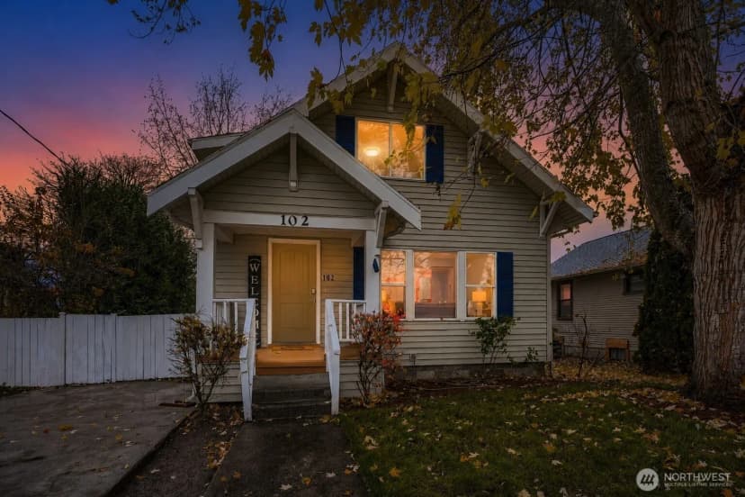 Property photo for 102 N Street Ne, Auburn