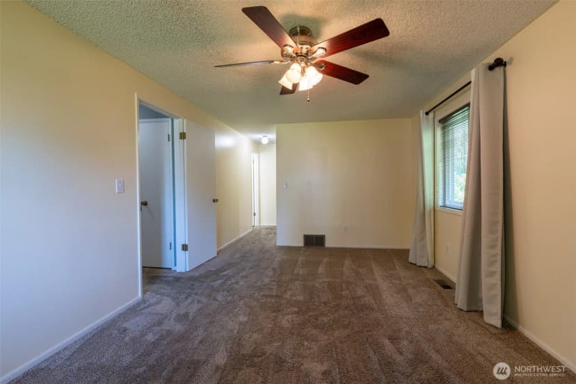 Property photo for 5211 W Myrtlewood Court, Spokane photo 11