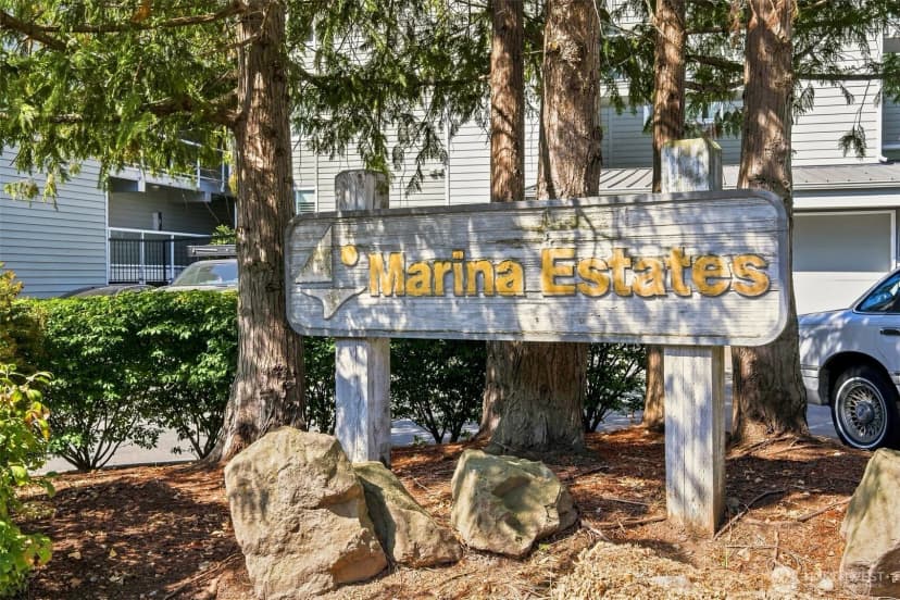 Property photo for 22211 6th Avenue S #301, Des Moines photo 4