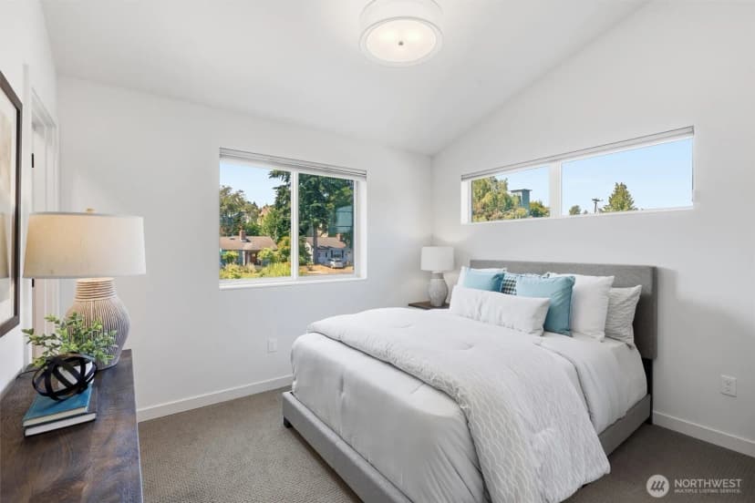 Property photo for 2109 Ne 83rd Street, Seattle photo 10