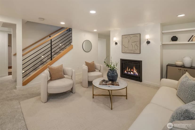 Property photo for 2615 W Crockett Street, Seattle photo 19