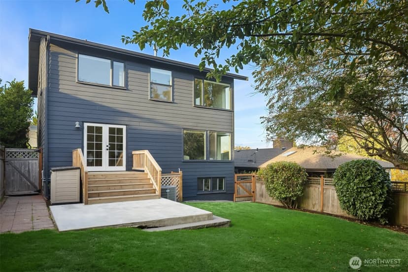 Property photo for 2615 W Crockett Street, Seattle photo 22