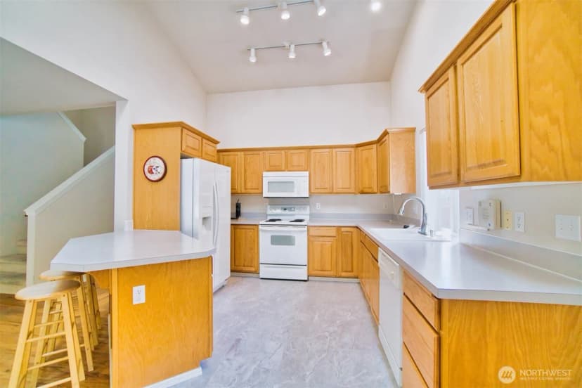 Property photo for 6401 60th Street W, University Place photo 17