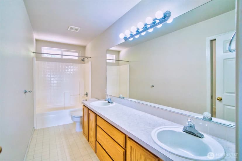 Property photo for 6401 60th Street W, University Place photo 28