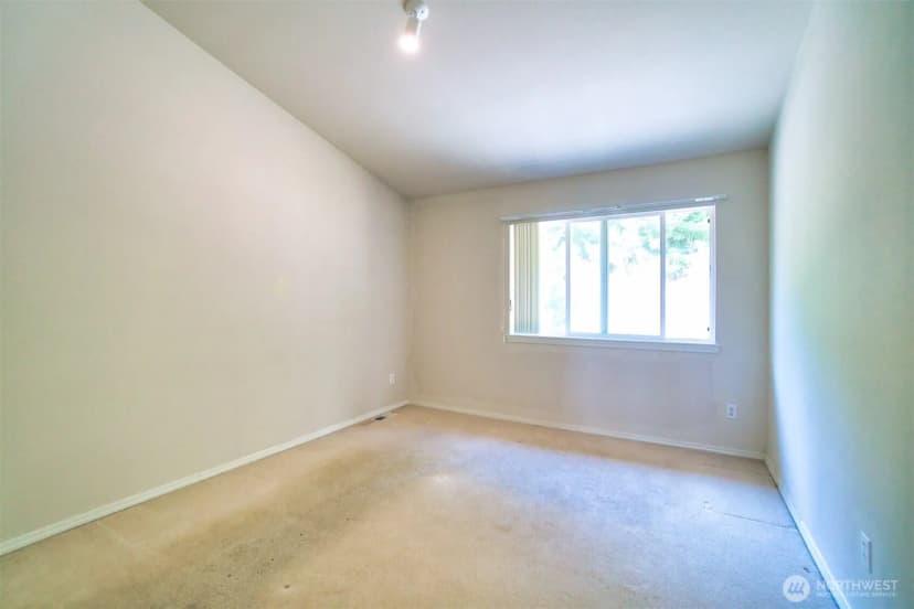 Property photo for 6401 60th Street W, University Place photo 37