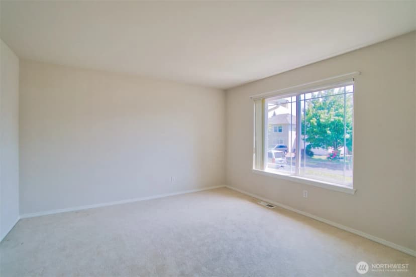 Property photo for 6401 60th Street W, University Place photo 23