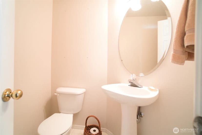 Property photo for 6401 60th Street W, University Place photo 33