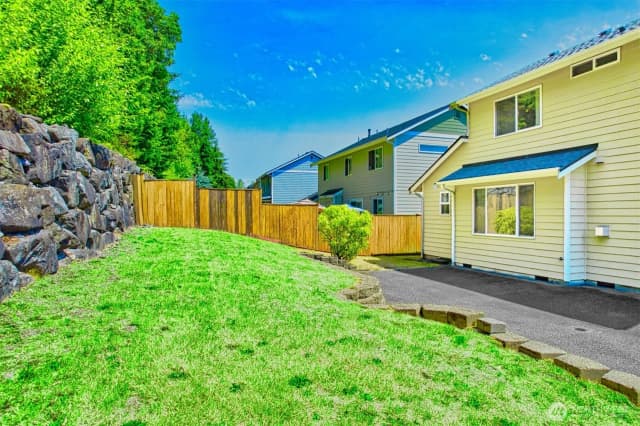 Property photo for 6401 60th Street W, University Place photo 5