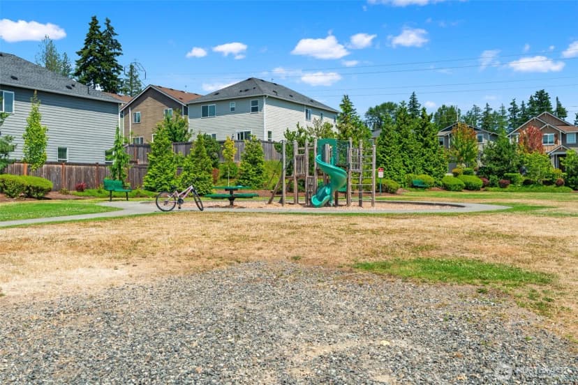 Property photo for 21221 41st Avenue Se, Bothell photo 32
