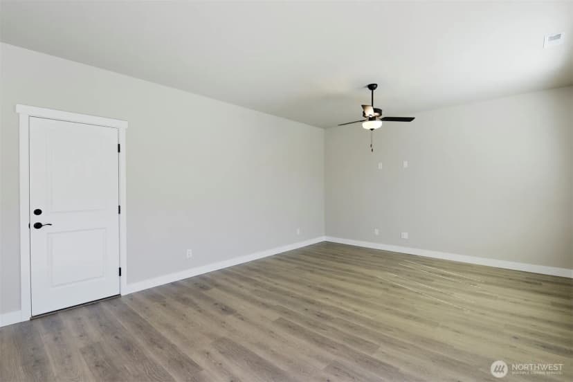 Property photo for 5959 Lost City Lane Nw, Bremerton photo 4
