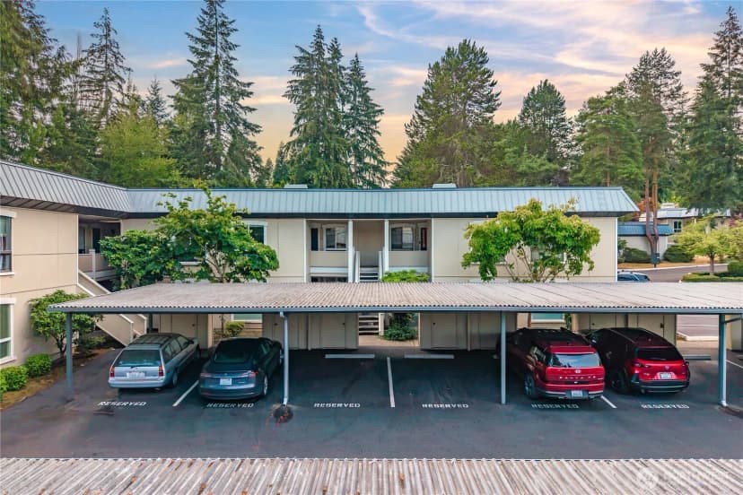 Property photo for 10221 Ne 16th Street #h7, Bellevue photo 4