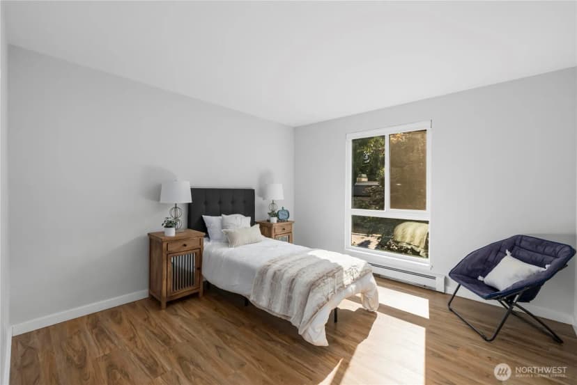 Property photo for 10221 Ne 16th Street #h7, Bellevue photo 31