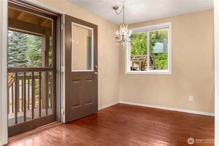 Property photo for 14 Apple Way N, Winthrop photo 6