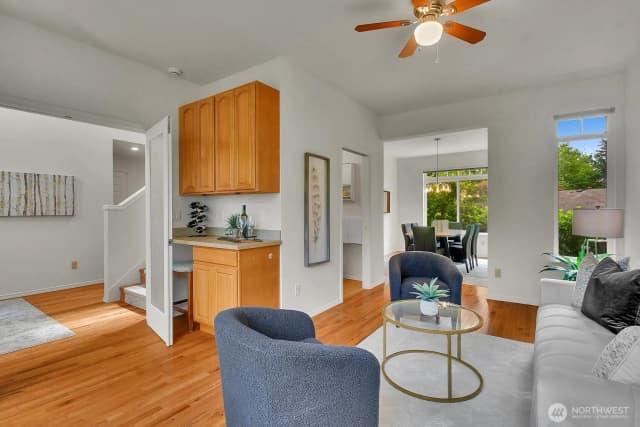 Property photo for 7619 Ne 125th Street, Kirkland photo 4