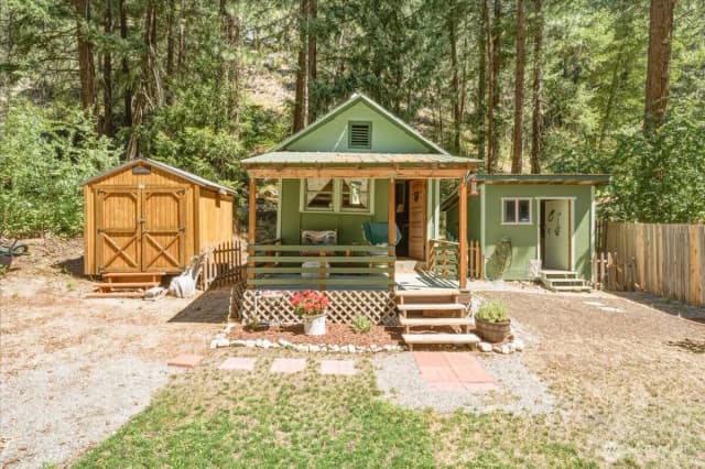 Property photo for 17964 Entiat River Road, Entiat