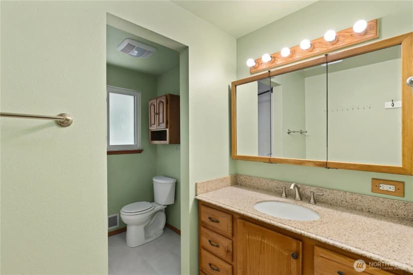 Property photo for 22719 58th Avenue E, Spanaway photo 16
