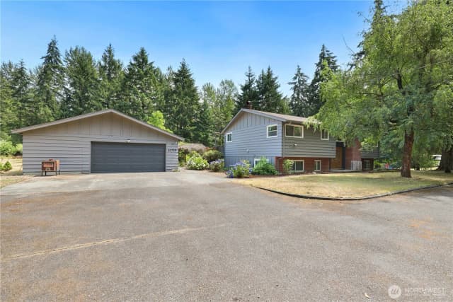 Property photo for 22719 58th Avenue E, Spanaway photo 2