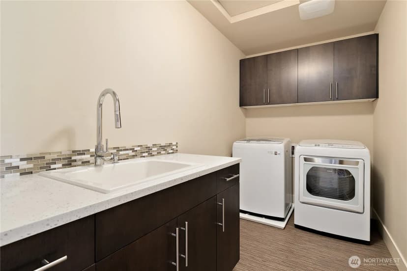 Property photo for 10034 Slater Avenue Ne, Kirkland photo 32