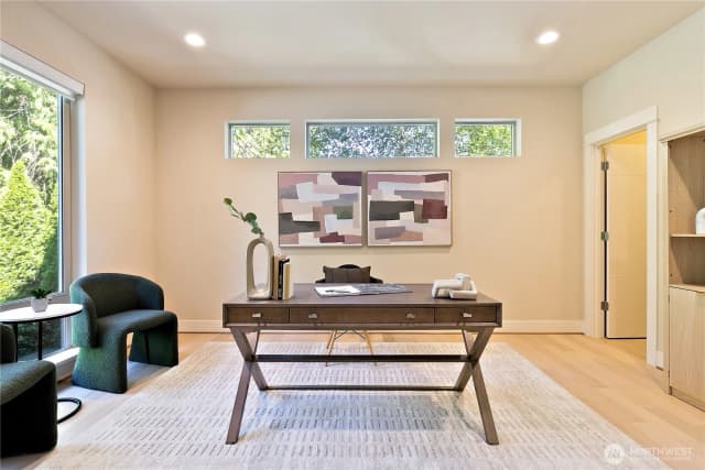 Property photo for 10034 Slater Avenue Ne, Kirkland photo 3