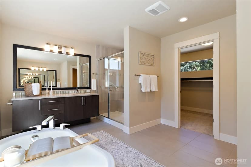 Property photo for 10034 Slater Avenue Ne, Kirkland photo 24