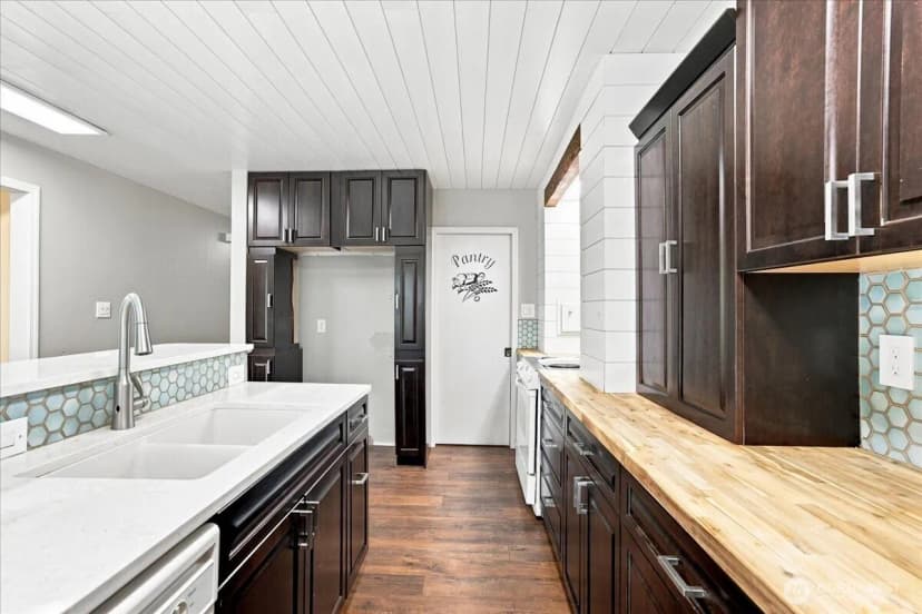 Property photo for 2425 Archwood Drive, Longview photo 18