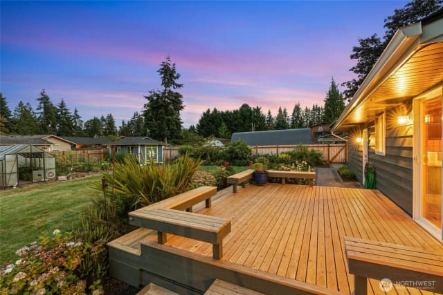 Property photo for 10501 25th Drive Se, Everett photo 3