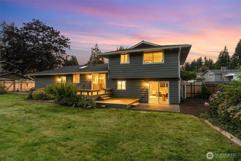 Property photo for 10501 25th Drive Se, Everett photo 32