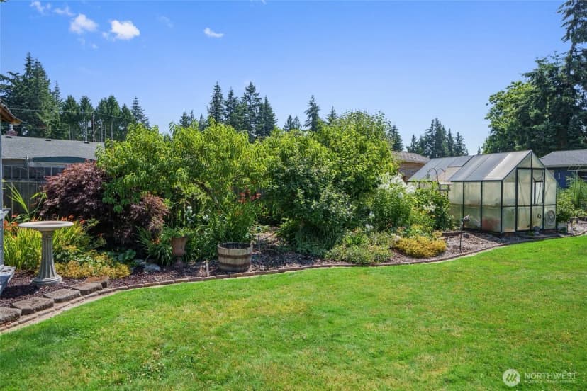Property photo for 10501 25th Drive Se, Everett photo 30
