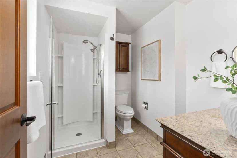 Property photo for 10501 25th Drive Se, Everett photo 16